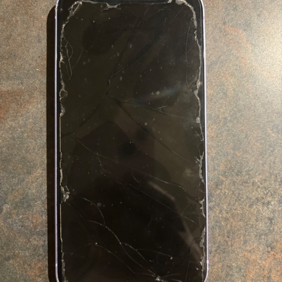 iPhone 12 - Picture 6 of 6